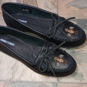 Minnetonka Beaded Moccasins Size 12